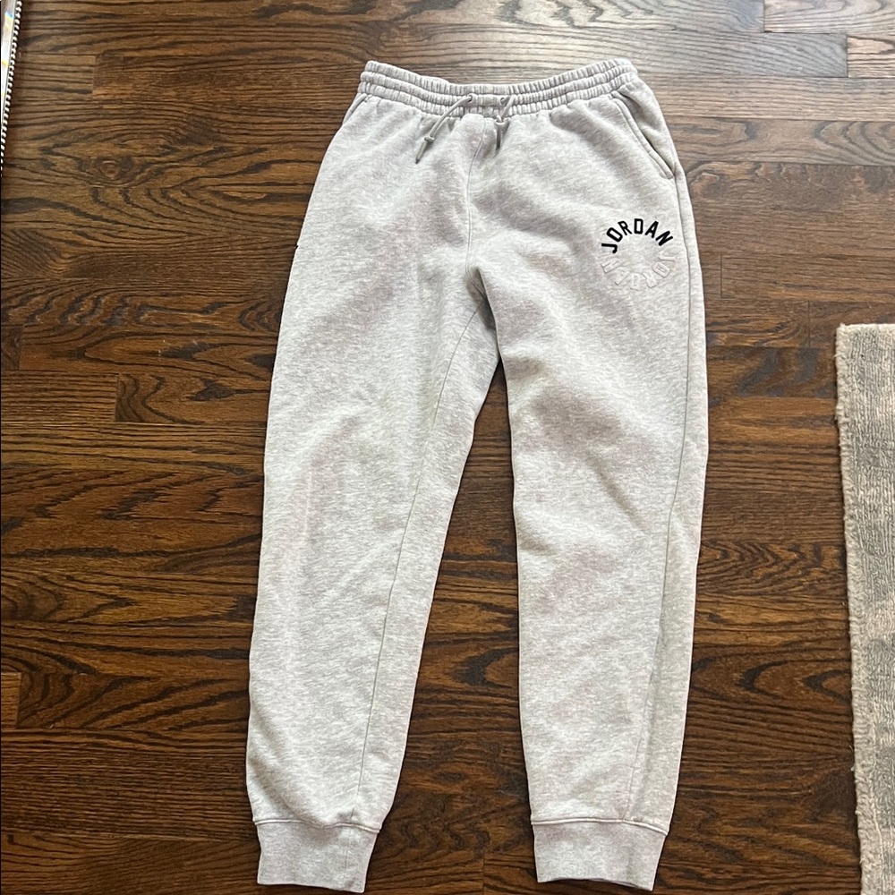 Nike Youth Gray Sweatpants XL good condition